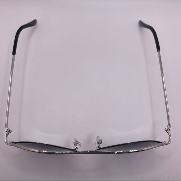 Silver DOLLY Aviator Polarized Silver Frames Gray Lenses - Picture 5 of 7